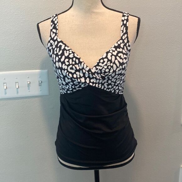 Lands’ End Black White Tankini Swimsuit Size 4P - Picture 2 of 13